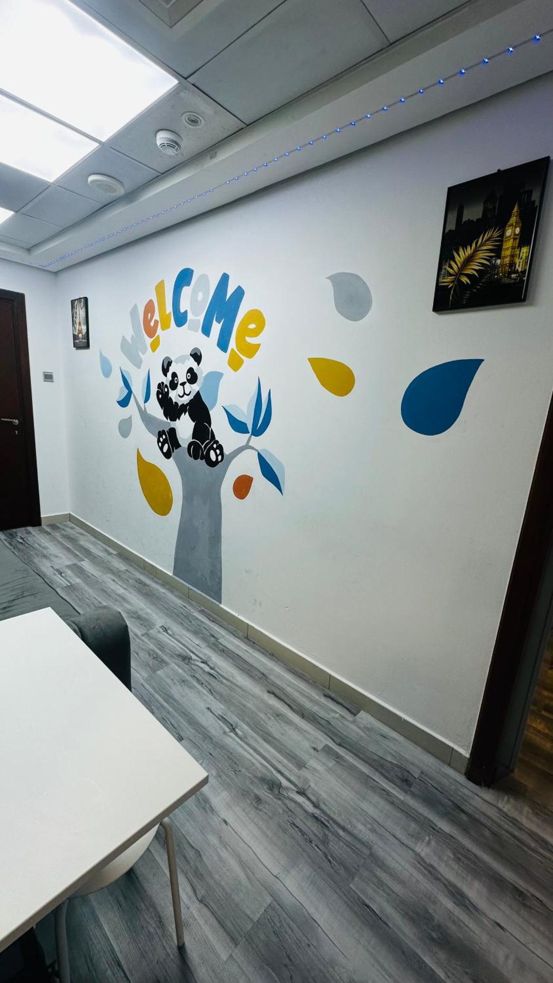 Urban Panda Hostel Marina Дубай Екстериор снимка